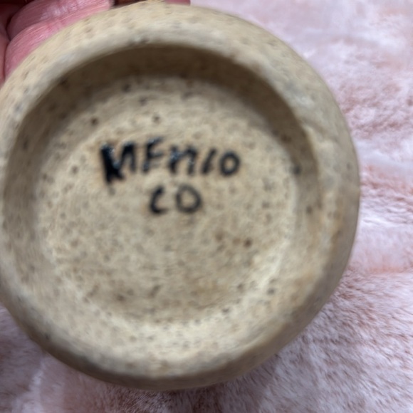 Mexican Pottery Tonala Sandstone Mug with Blue Flower - Picture 3 of 6